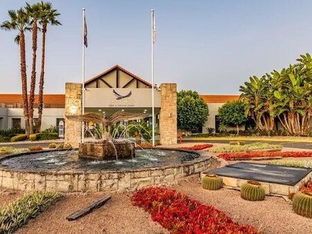 4 Bedroom House in Eagle Canyon Golf Estate