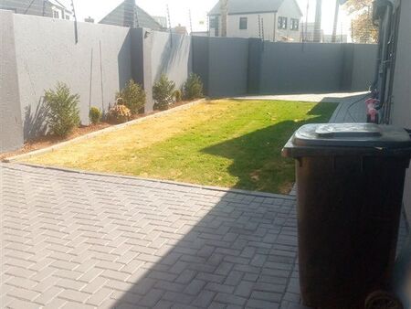 3 Bedroom Townhouse in Willow Acres