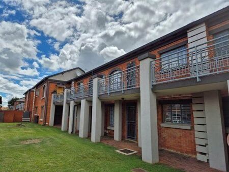 2 Bedroom Apartment in Mooikloof Ridge