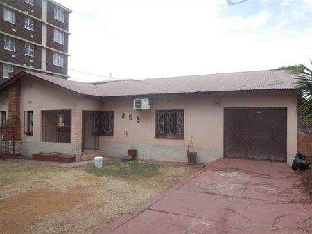 4 Bedroom House in Silverton