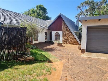 2 Bedroom Apartment in Silverton