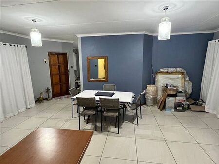 3 Bedroom Townhouse in Lynnwood Manor