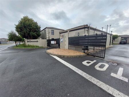3 Bedroom Townhouse in Parklands