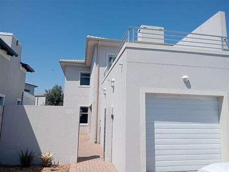 3 Bedroom House in Parklands North