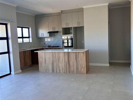 3 Bedroom Apartment in Sandown