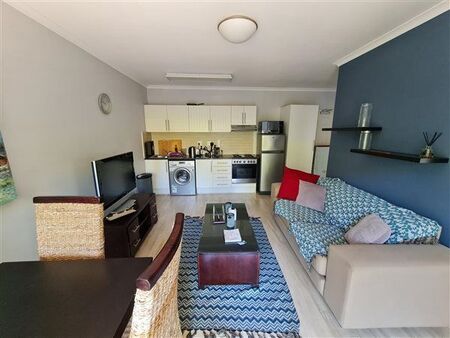 1 Bedroom Apartment in Rondebosch