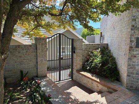 2 Bedroom House in San Michel