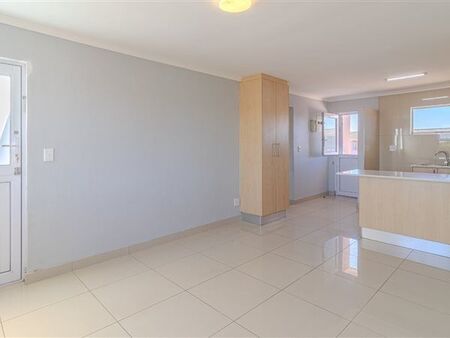2 Bedroom Apartment in Bothasig