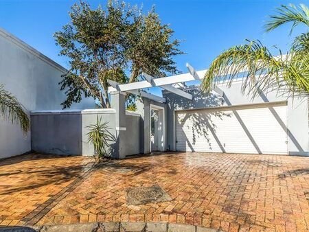 4 Bedroom House in Zevendal