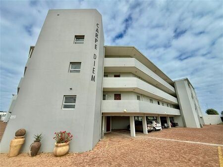 2 Bedroom Apartment in Melkbosstrand