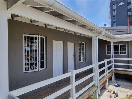 1 Bedroom Apartment in Observatory