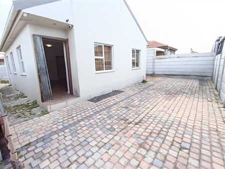 2 Bedroom House in Rocklands