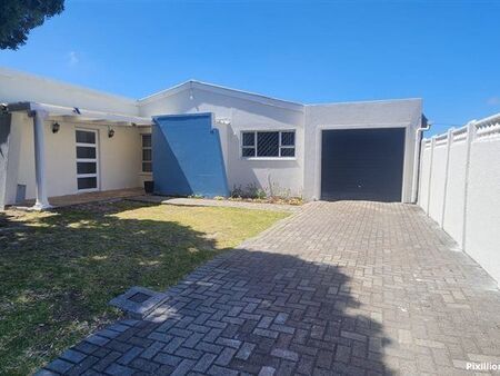 1 Bedroom Apartment in Lotus River