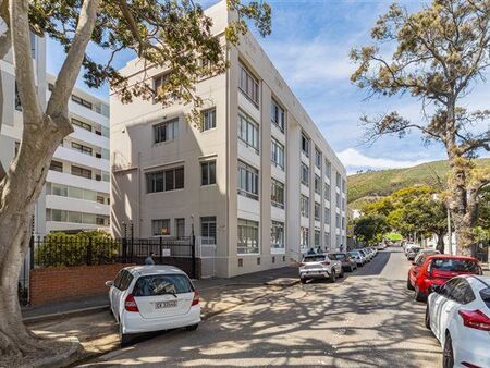 3 Bedroom Apartment in Sea Point