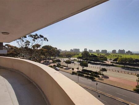 2 Bedroom Flat in Green Point
