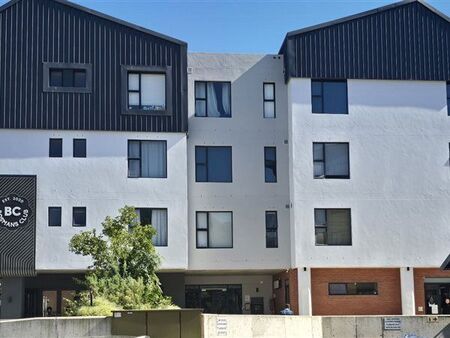 2 Bedroom Apartment in Onder Papegaaiberg