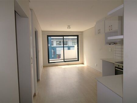 1 Bedroom Apartment in Somerset West Central