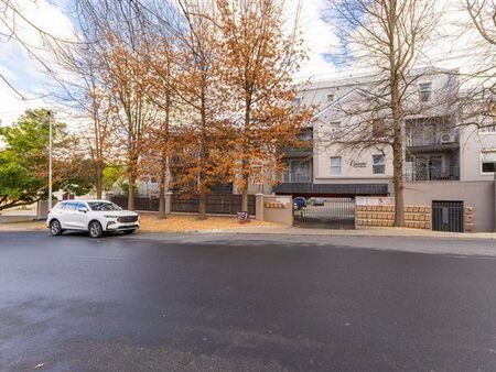3 Bedroom Apartment in Paarl