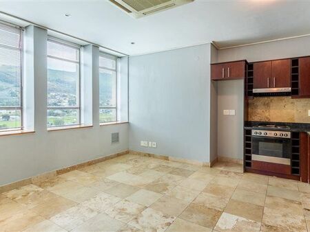 2 Bedroom Apartment in Paarl