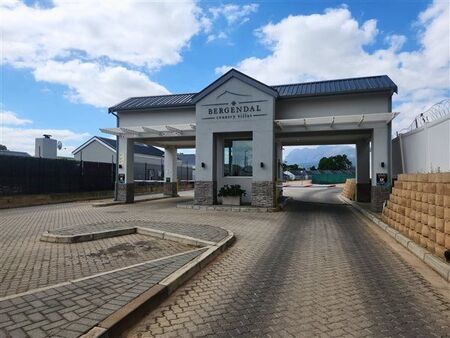 2 Bedroom Apartment in Paarl