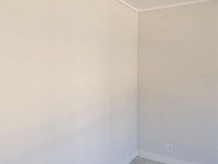 2 Bedroom Apartment in Gordons Bay Central