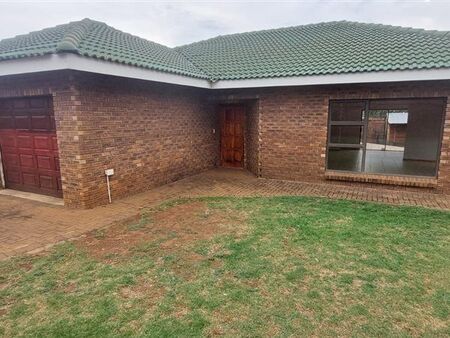 3 Bedroom House in Lydenburg