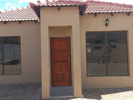 2 Bedroom Apartment in Louis Trichardt
