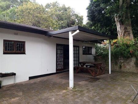1 Bedroom House in Umtentweni