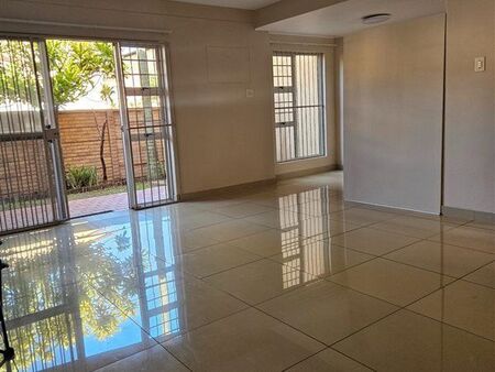 2 Bedroom Duplex in Meer En See