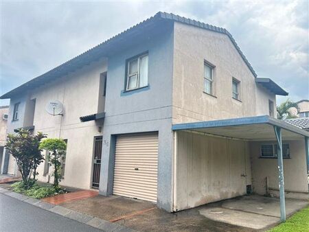3 Bedroom Apartment in Arboretum