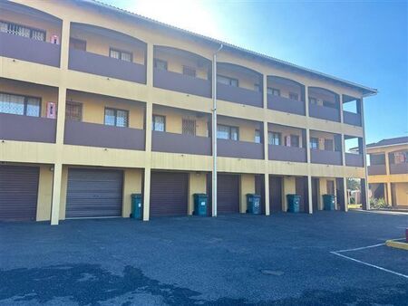 2 Bedroom House in Arboretum