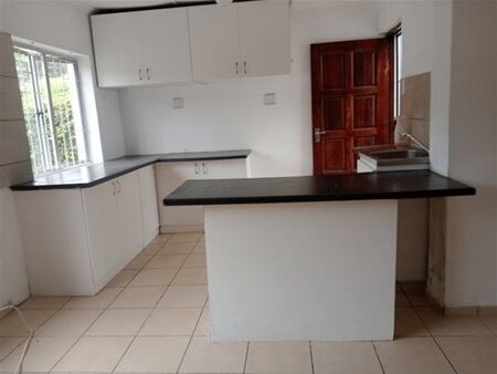 2 Bedroom Apartment in Atholl Heights
