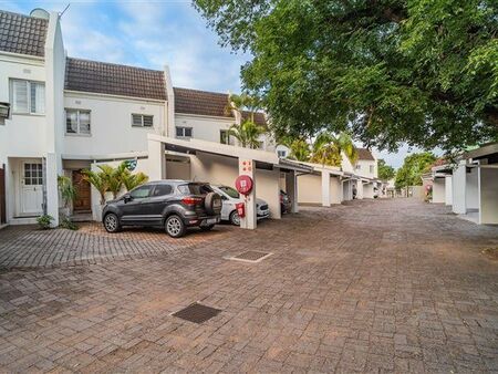 2 Bedroom Townhouse in Umhlanga Rocks