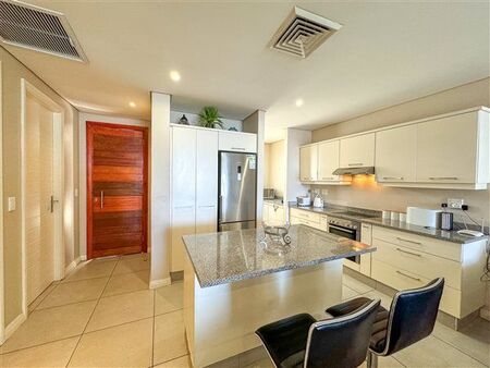 2 Bedroom Apartment in Umhlanga Rocks
