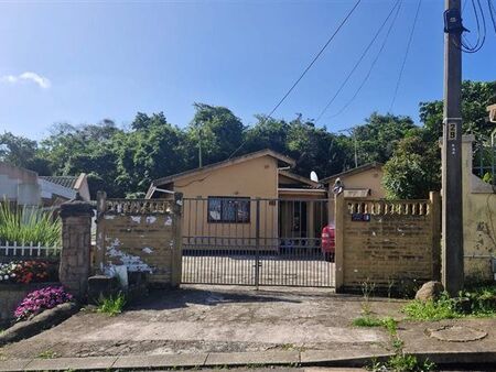 1 Bedroom Apartment in Escombe