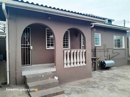 2 Bedroom House in Caneside