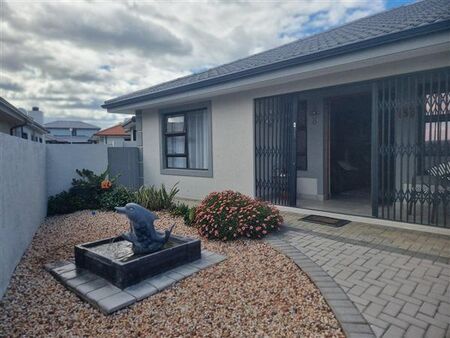 2 Bedroom House in Dana Bay