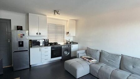 1 Bedroom apartment to rent in Rondebosch, Cape Town