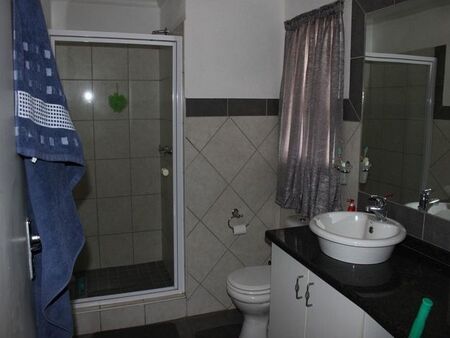 1 Bedroom bachelor to rent in Hatfield, Pretoria