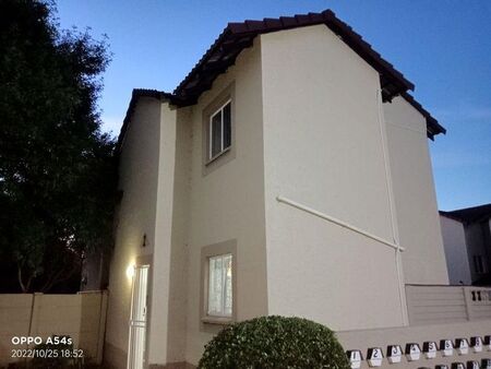 2 Bedroom duplex apartment to rent in Gardeniapark, Bloemfontein