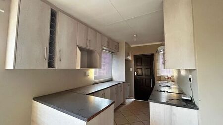 2 Bedroom house to rent in The Orchards, Akasia