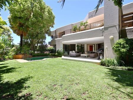 4 Bedroom Townhouse in Duxberry