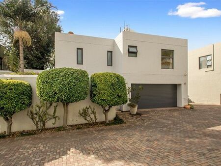 3 Bedroom Apartment in Morningside