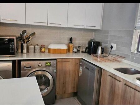 3 Bedroom Apartment in Linbro Park