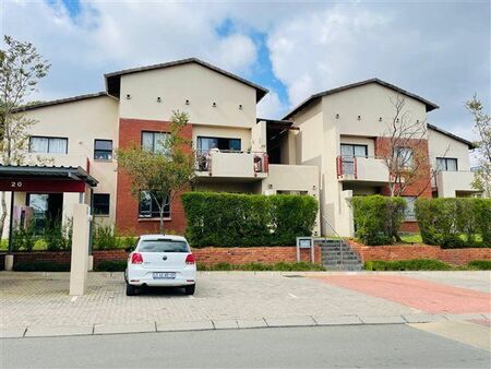 1 Bedroom Apartment in Jackal Creek Golf Estate