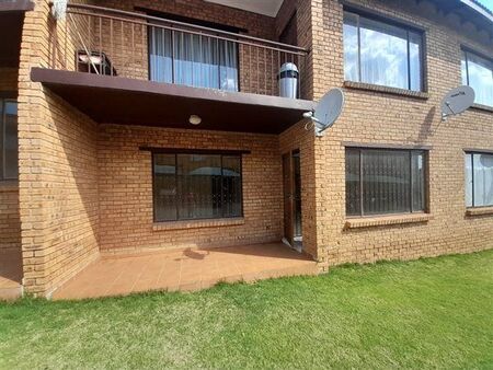 2 Bedroom Townhouse in Meredale