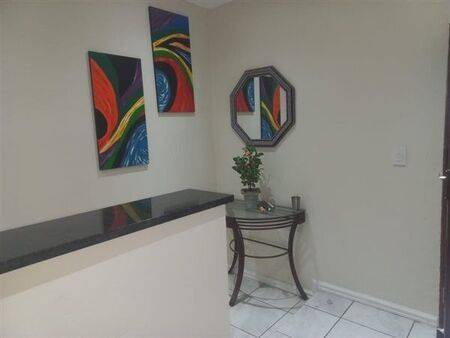 1 Bedroom Apartment in Glenvista