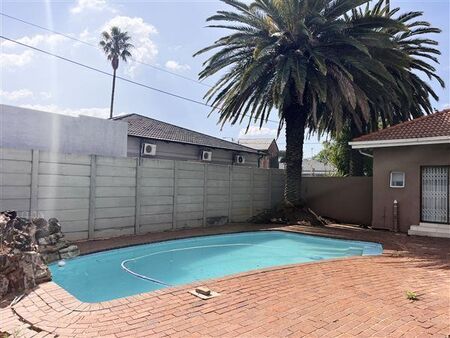 4 Bedroom House in Sydenham