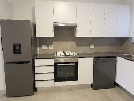 2 Bedroom Apartment in Fourways