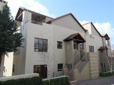 2 Bedroom Apartment in Fourways
